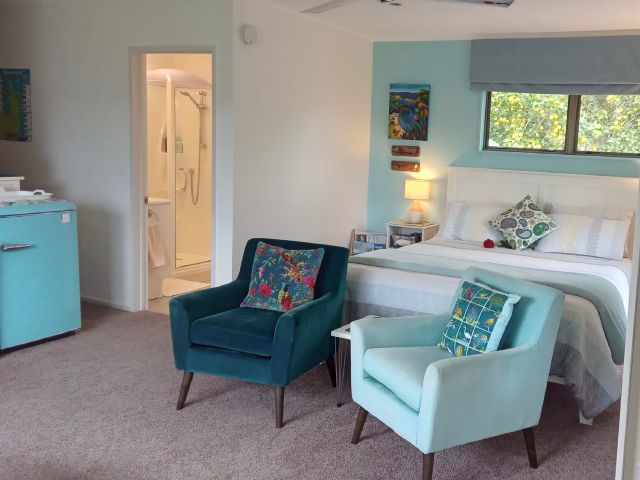 Armchairs, dining / work table open plan